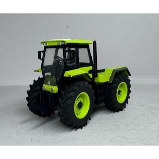 Traktor Intrac 6.60