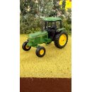 Traktor JD 4040 (2wd)