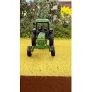 Traktor JD 4040 (2wd)
