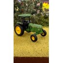 Traktor JD 4040 (2wd)